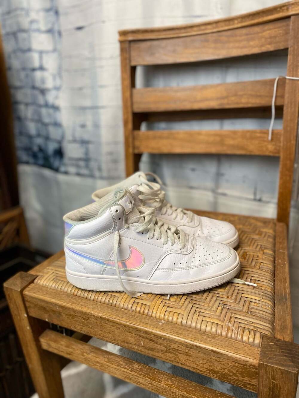 Jordan Nike Women's Air Jordan 1 Acclimate "White Grey Fog"